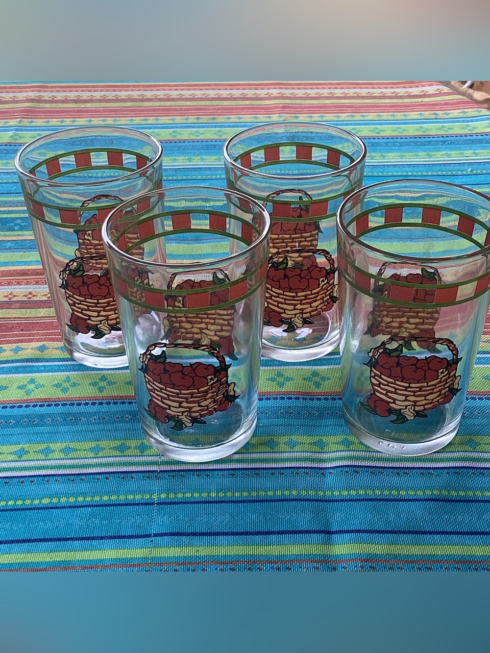 Alco Vintage Apple Basket Juice Glasses - set of 4 - 8 ounce capacity